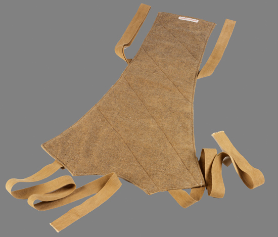 A First World War period British Army issue spine pad. The pad was worn to protect the wearer's spine from intense heat that was thought to cause heatstroke. (Photo Imperial War Museum, author’s collection)
